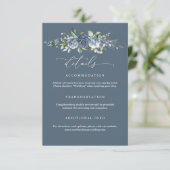 Elegant Dusty Blue Floral Wedding Enclosure Card Begleitkarte (Stehend Vorderseite)