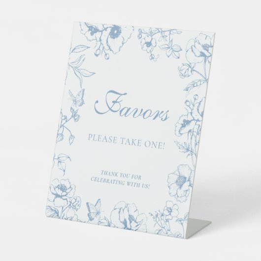Elegant Dusty Blue Floral Wedding Favors Sockelschild (Vorderseite)