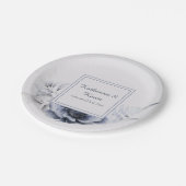 Elegant Dusty Blue Floral Wedding Pappteller (Schrägansicht)