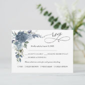 Elegant Dusty Blue Floral Wedding Response Card RSVP Karte (Stehend Vorderseite)