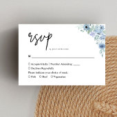 Elegant Dusty Blue Floral Wedding RSVP Karte