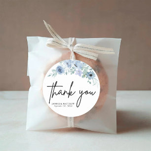Elegant Dusty Blue Floral Wedding Runder Aufkleber
