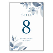 Elegant Dusty Blue Floral Wedding Tischnummer (Rückseite)