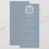 Elegant Dusty Blue Formal Monogram Crest Wedding Menükarte (Vorne/Hinten)
