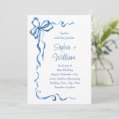 Elegant Dusty Blue Hand Drawn Bow Wedding Einladung (Stehend Vorderseite)