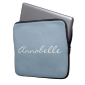 Elegant Dusty Blue Handwriting Script Name Custom Laptopschutzhülle (Vorderseite Links)