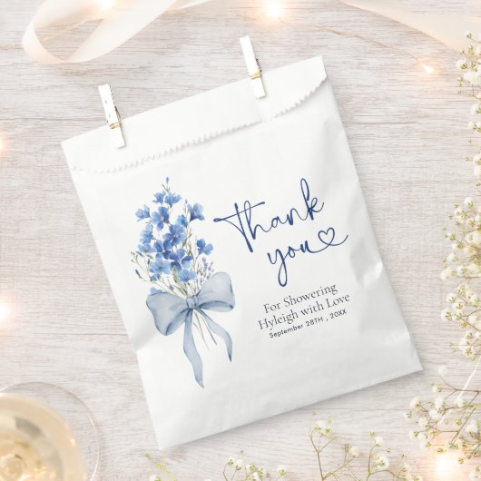 Elegant Dusty Blue Hydrangea Brautparty Geschenktütchen (Ausgeschnitten)