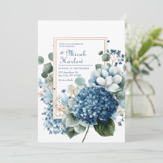 Elegant Dusty Blue Hydrangea Eucalyptus Gold Frame Einladung (Stehend Vorderseite)