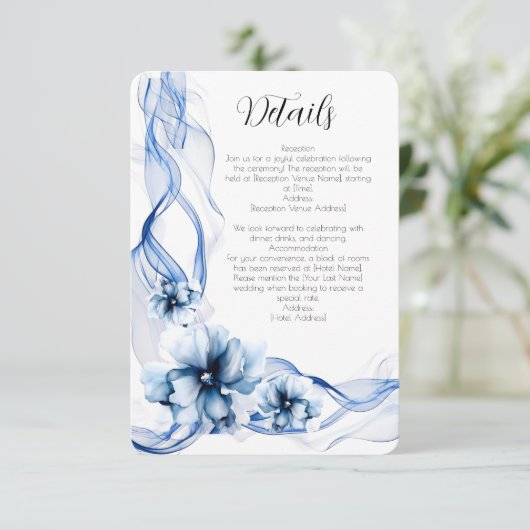 Elegant Dusty Blue Navy Blume Hochzeit Begleitkarte (Stehend Vorderseite)
