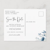 Elegant Dusty Blue Navy Floral Save the Date Ankündigungspostkarte (Rückseite)