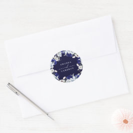 Elegant Dusty Blue Navy Floral Wedding Runder Aufkleber