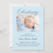 Elegant Dusty Blue Pastel Script Taufe Foto Boy Einladung (Vorderseite)