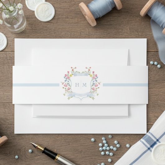 Elegant Dusty Blue Pastel Wildflower Crest Wedding Einladungsbanderole