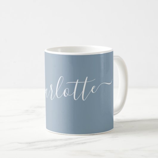 Elegant Dusty Blue Script Modern Name Personalisie Kaffeetasse (VorderseiteRechts)