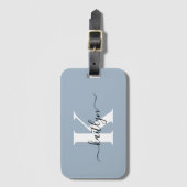 Elegant Dusty Blue Script Monogram Gepäckanhänger (Vorderseite Vertikal)