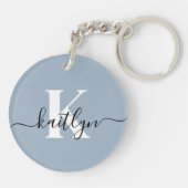 Elegant Dusty Blue Script Monogram Schlüsselanhänger (Rückseite)
