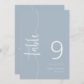 Elegant Dusty Blue Script Wedding Tischnummer (Vorne/Hinten)