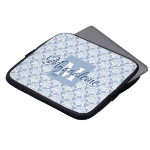 Elegant Dusty Blue Vintag Damask Mit Monogramm Laptopschutzhülle