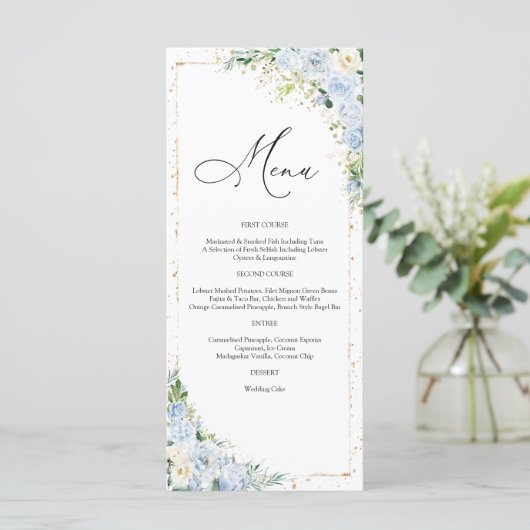 Elegant Dusty Blue Wedding Menu Menükarte (Stehend Vorderseite)
