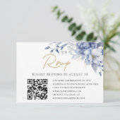 Elegant Dusty Blue Wedding QR Code UAWG RSVP Karte (Stehend Vorderseite)