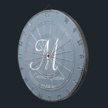 Elegant Dusty Blue White Monogram Initial Name Dartscheibe<br><div class="desc">Elegantes Dusty Blue und White Monogram Initial Name Custom Dart Board</div>