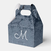 Elegant Dusty Blue White Wedding Monogram Geschenkschachtel (Rückseite)