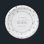 Elegant Dusty Blue Wildblume Brautparty Pappteller<br><div class="desc">Diese Teller aus Blumenpapier geben dem Ganzen eine Touch Gartengnade. Die Wildblumen in sanften Aquarelltönen umkreisen ein knuspriges Monogramm-Hauptstück und heben sogar das einfachste Buffet zu einem absichtlichen Tischfußboden auf. Ideal für Brautpartys, Mittag- und Party oder auch für Outdoor-Brunch, wo jedes Detail zählt. Pair mit passenden Servietten oder nutzen Sie...</div>