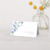 Elegant Dusty Blue Wildblume Wedding Platzkarte (Rückseite)