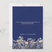 Elegant Dusty Blue Wildblumen Navy Hochzeit Einladung (Rückseite)