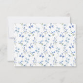 Elegant Dusty Blue Wildflower Wedding RSVP Karte (Rückseite)