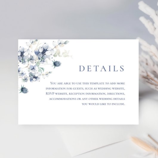 Elegant Dusty Blue Winter Foliage Hochzeitdetails Begleitkarte
