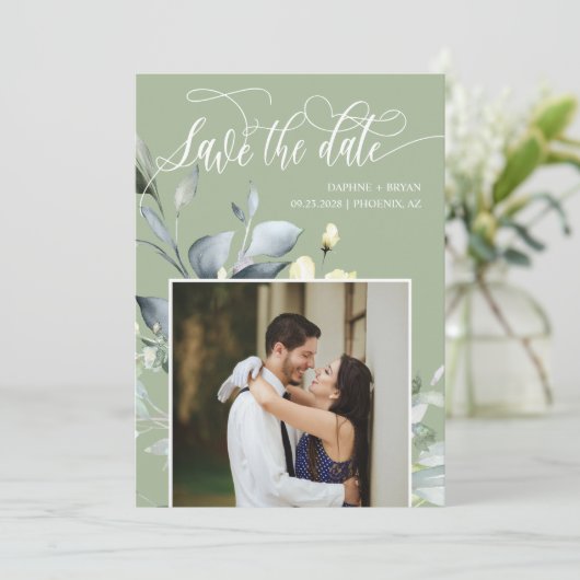 Elegant Dusty Green Blätter QR Code Foto Wedding Save The Date (Stehend Vorderseite)