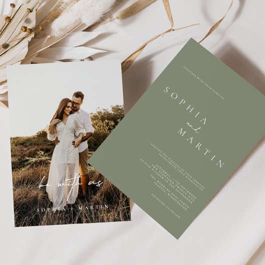 Elegant Dusty Green Script Foto Classic Wedding Einladung