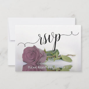 Elegant Dusty Mauve Pink reflektiert Rose Hochzeit RSVP Karte