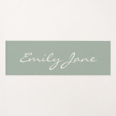 Elegant Dusty Sage Handgeschriebener Skriptname Be Yogamatte (Vorderseite (Horizontal))