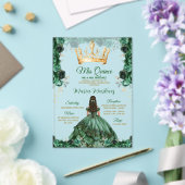 Elegant Emerald Green Floral Gold Crown Mis Quince Acryleinladungen (In Situ (Hochzeit))