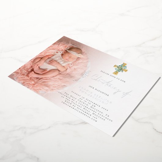 Elegant Eucalyptus Cross Foto Christening Real Folieneinladung (Gedreht)