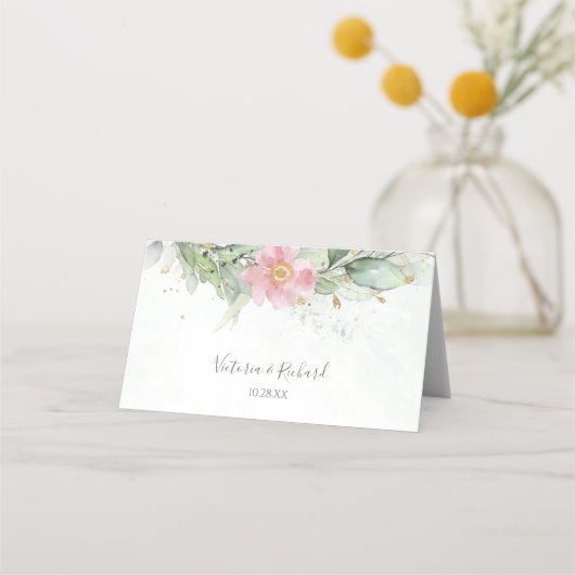 Elegant Eukalyptus Blätter Grüne Goldhochzeit Platzkarte (Rückseite)