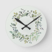 Elegant Eukalyptus Branch Botanical Dusty Green Runde Wanduhr (Vorderseite)