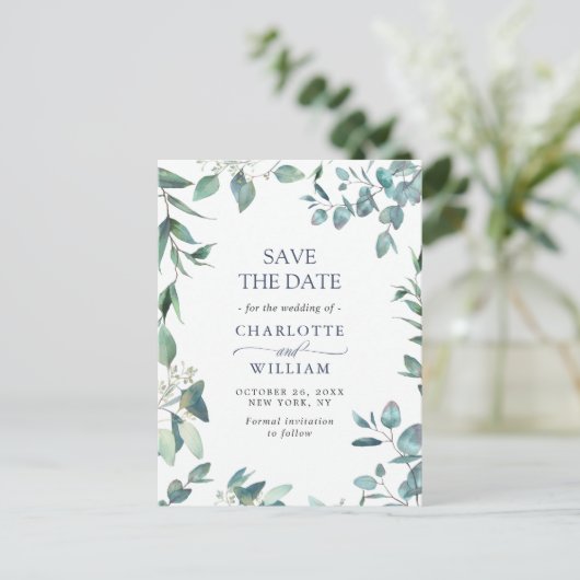 Elegant Eukalyptus Greenery Wedding Save the Date Postkarte (Stehend Vorderseite)