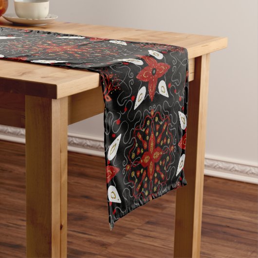 Elegant, festive feel symmetrical floral pattern kurzer tischläufer (Beispiel)