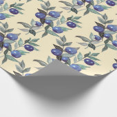Elegant Festive Watercolor Blue Berries on Beige Geschenkpapier (Ecke)