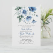Elegant Floral Blue Girl Bat Mitzvah Einladung (Stehend Vorderseite)