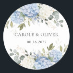 Elegant Floral Blue Hydrangea Grüne Hochzeit Runder Aufkleber<br><div class="desc">Elegantes florales Blue Hydrangea Grüne Hochzeitsaufkleber Label. Blumenweiße und blaue Hydrangea-Hochzeitsticker</div>