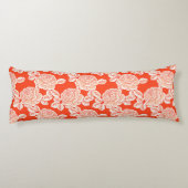 Elegant Floral Cushion with Vintage Charm Seitenschläferkissen (Rückseite)