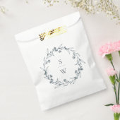 Elegant Floral Laurel Wreath Monogram Wedding Geschenktütchen (Versiegelt)