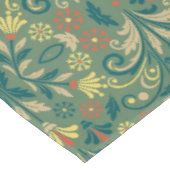 Elegant Floral Pattern in Yellow and Red on Green Tischdecke (Schrägansicht)