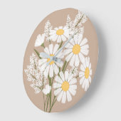 Elegant Floral White Daisies auf Beige Große Wanduhr (Winkel)