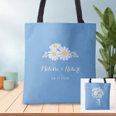 Elegant Floral White Daisies auf Blue Gastgeschenk Tasche