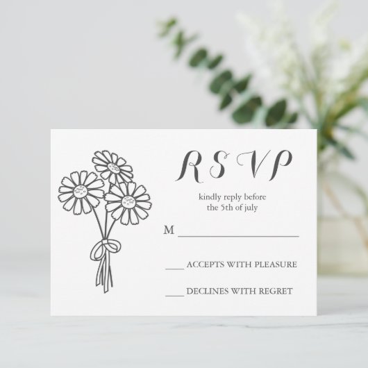 Elegant Floral White Daisies Bouquet UAWG Wedding RSVP Karte (Stehend Vorderseite)